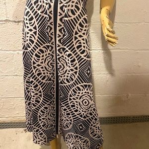 Metro Wear Black and White Patterned Midi Skirt